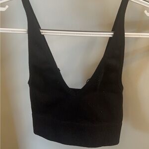 Black cropped Tank